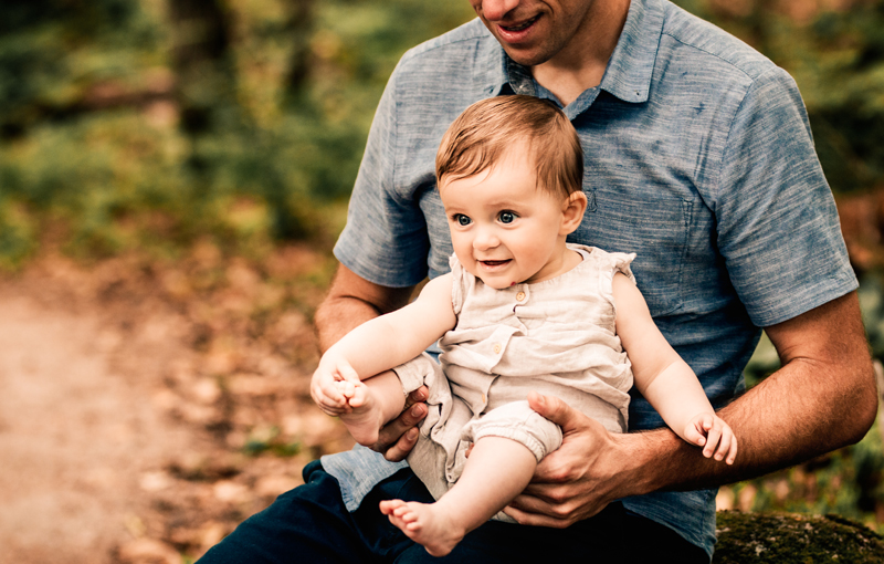 Portrait père fille forêt